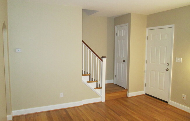 Updated 3 BR Townhome - North Hampden!