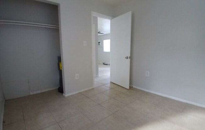 2/1 units, Multi fam unit in Tampa near local amenities