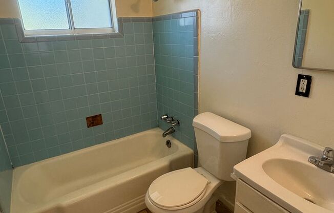 Studio, 1 bath, 500 sqft, $750