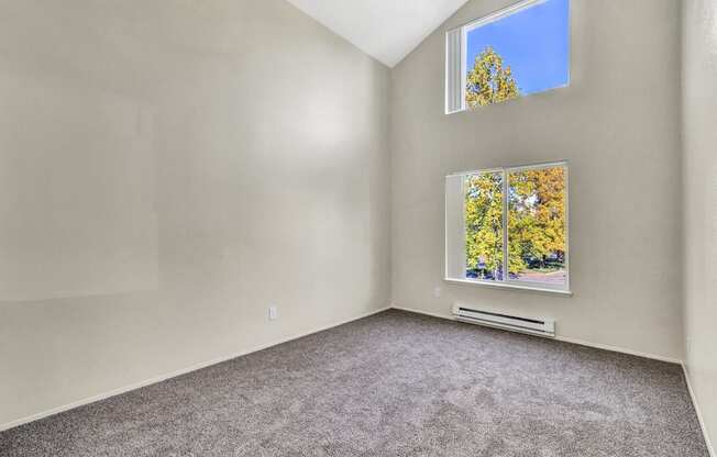 Plush Carpeting at Hampton Park Apartments, Tigard, OR