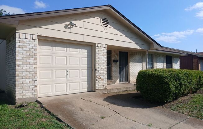 3 Bedrooms, 1.5 Bathrooms, 1 Car Garage Near 45 & 20