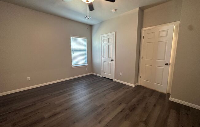 3 beds, 2 baths, $1,545