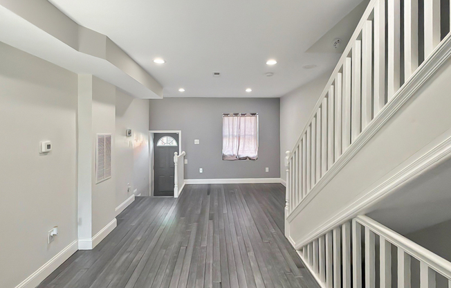 2428 BRENTWOOD AVE