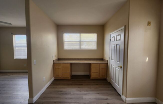 2 beds, 2 baths, $1,400, Unit Unit #1009