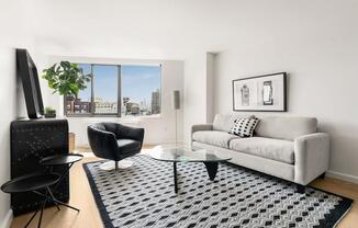 1 bed, 1 bath, 686 sqft, $6,400, Unit 18R