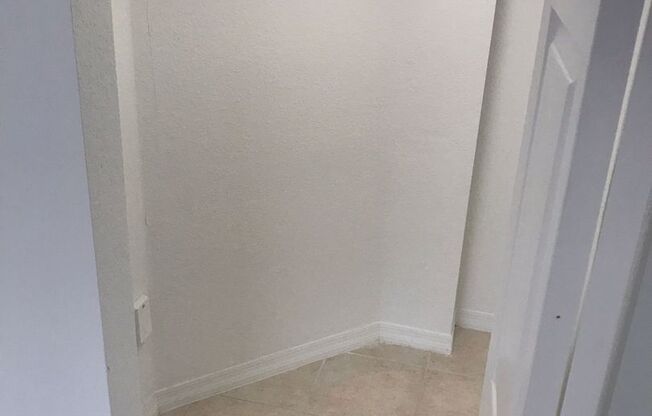 3 beds, 2 baths, 1,079 sqft, $2,900, Unit 13820-205