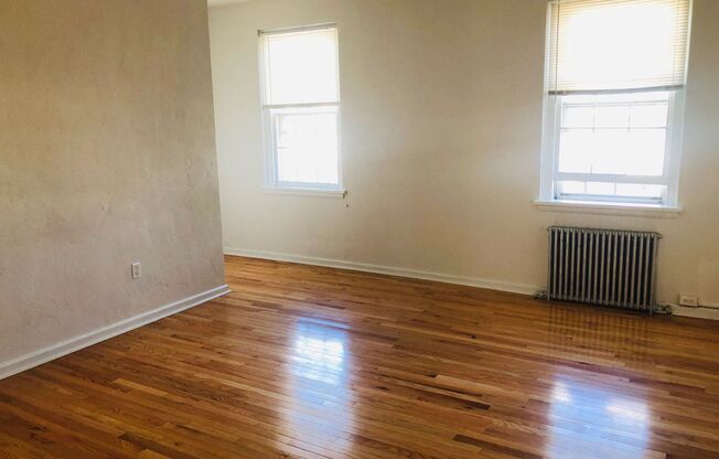 1 bed, 1 bath, 500 sqft, $1,299, Unit F706B