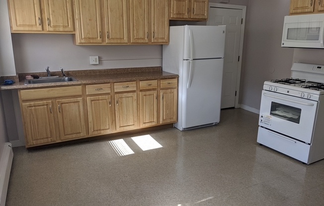 2 beds, 1 bath, 650 sqft, $2,600, Unit 1