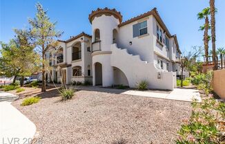 3-Bedroom Henderson Condo with Private Balcony & Garage