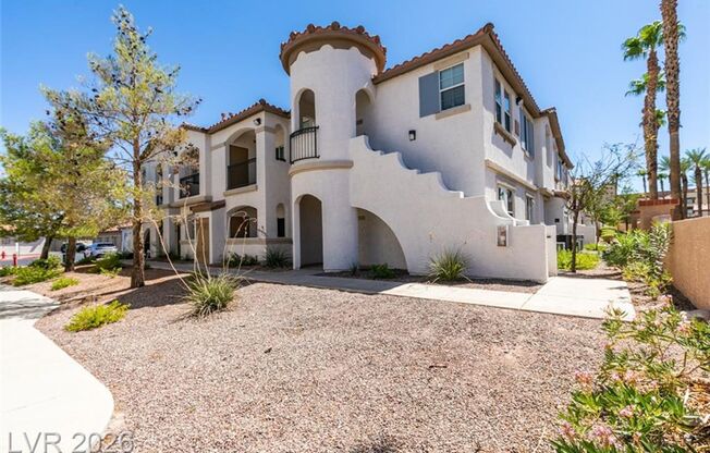 3-Bedroom Henderson Condo with Private Balcony & Garage