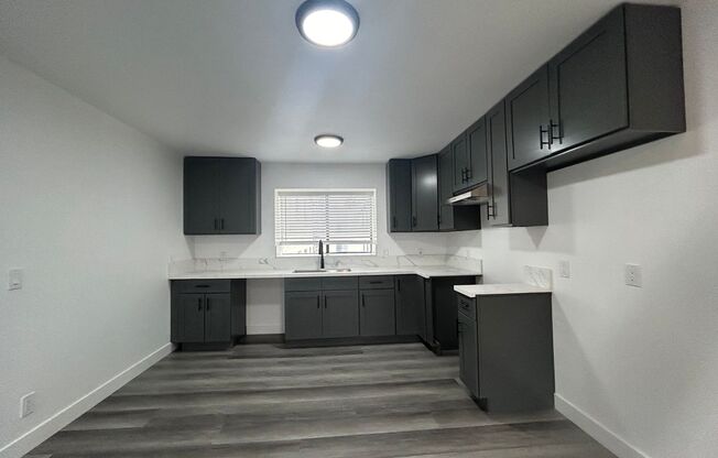 3 beds, 2 baths, 1,100 sqft, $3,100, Unit Unit 12715