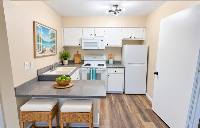 2 beds, 2 baths, 551 sqft, $1,595, Unit 217