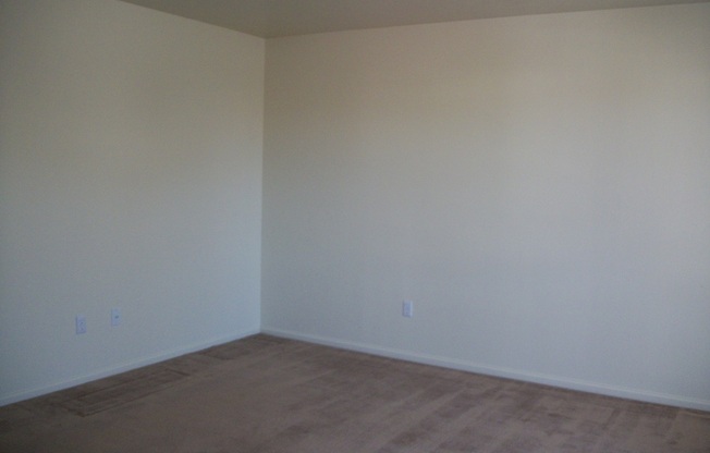 330 Hunters Way Apartments