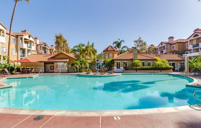 Spacious Remodeled Condo at River Colony Community in Mission Valley