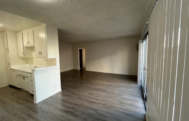 915 N WILTON