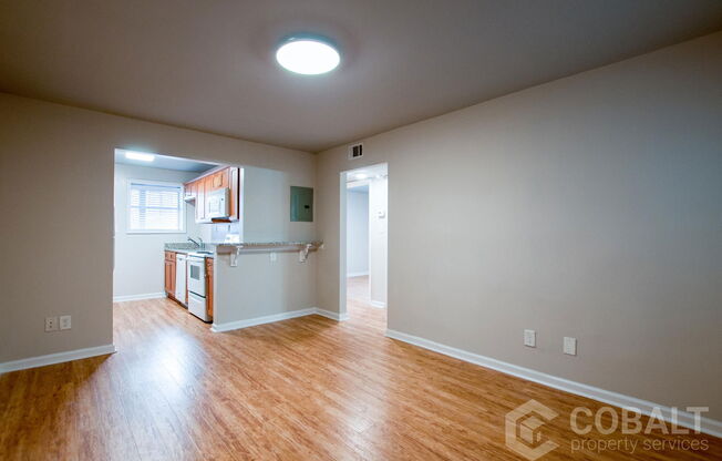 271 GLN IRIS DR NE