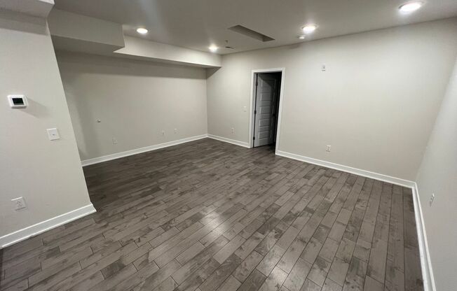 2 beds, 2 baths, 1,100 sqft, $2,200, Unit Unit 1