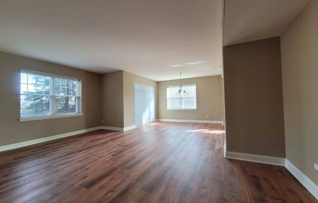 2 beds, 2 baths, 1,931 sqft, $2,900, Unit 123