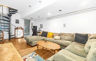 99 E 7 ST