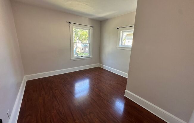 3 beds, 1 bath, $1,400