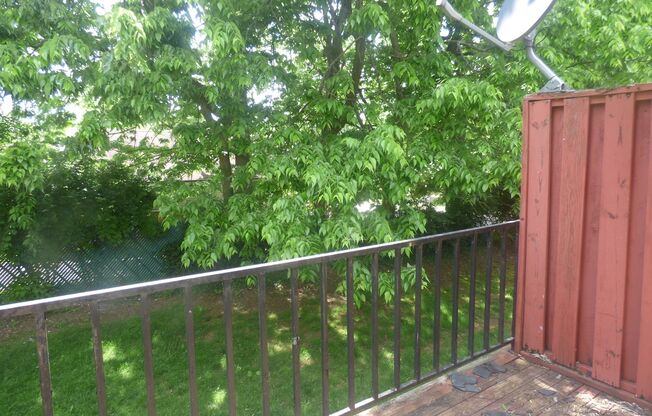 2 beds, 1 bath, 904 sqft, $1,025, Unit 48