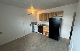 1 bed, 1 bath, 600 sqft, $895, Unit A102