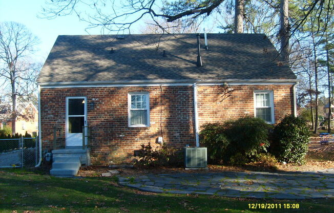 Updated 4 bedroom 2 bathroom home near Henrico Doctors Hospital. Available in August.