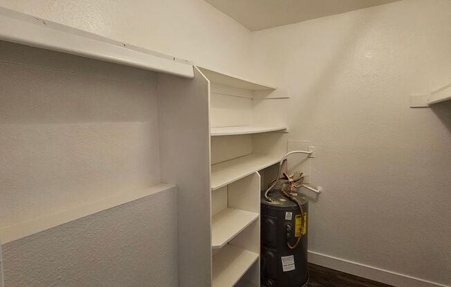 1 bed, 1 bath, 580 sqft, $995, Unit 123