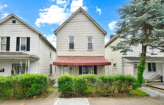 Updated 3 bed/1 bath House with garage!