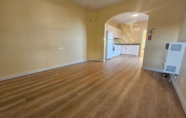 1 bed, 1 bath, $1,300, Unit #2