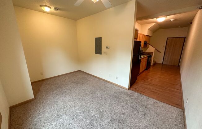 1 bed, 1 bath, $1,100