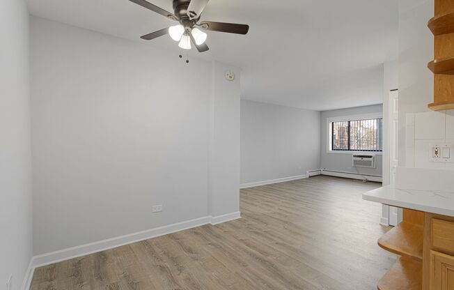 1 bed, 1 bath, 577 sqft, $1,800, Unit 343