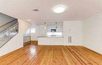 Modern Townhome In The Heart Of Midtown!