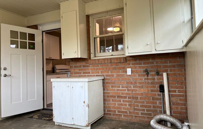 3 beds, 1 bath, $1,475