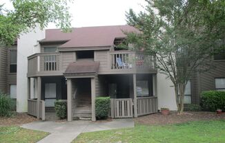 2 Bedroom Condo in Deerwood Knoll