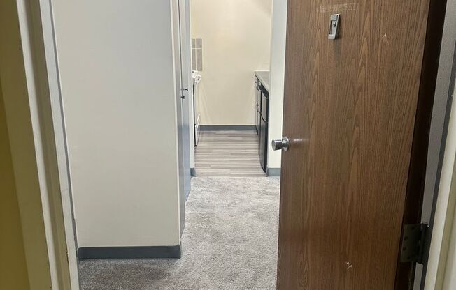 Studio, 1 bath, 460 sqft, $925, Unit 237S