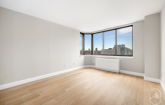 2 beds, 2 baths, 953 sqft, $7,500, Unit 21G