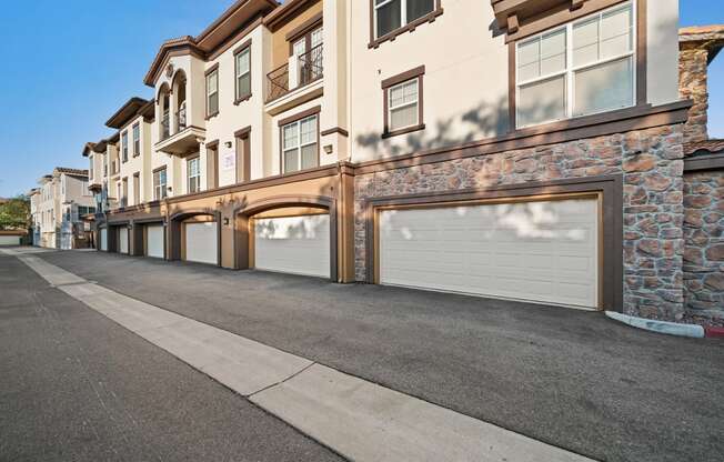 Foothills at Old Town Apartments attached garages