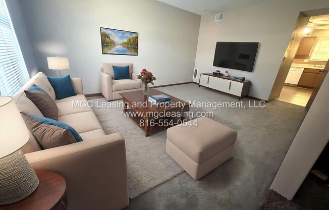 204-212 NW Woods Chapel Rd