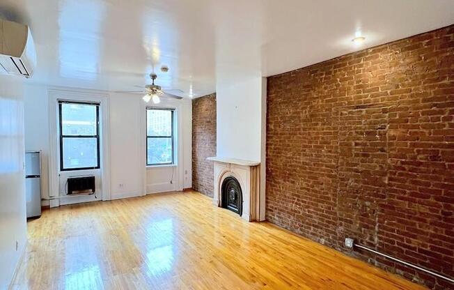 650 10 AVE