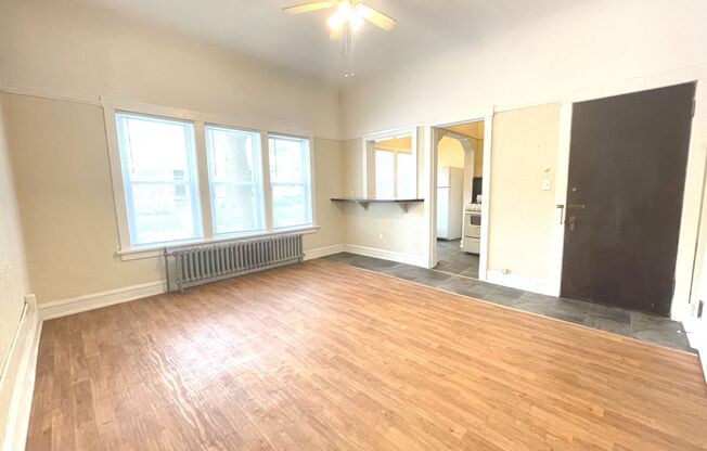 Studio, 1 bath, $850, Unit 1