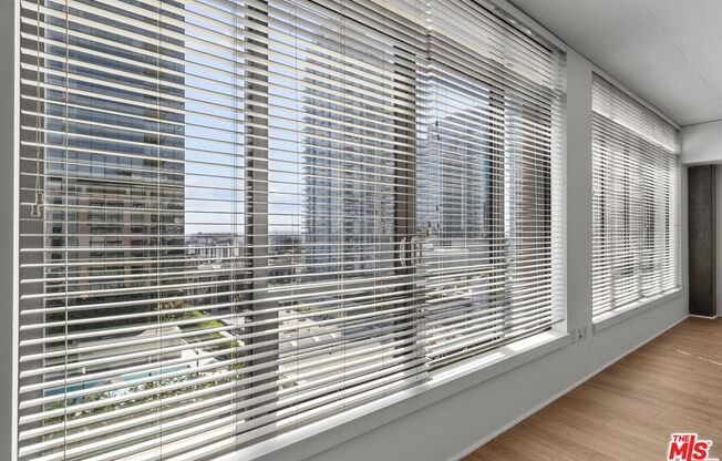 1 bed, 1 bath, 790 sqft, $2,600, Unit 1019