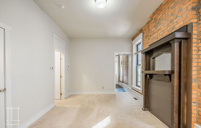 2 beds, 1 bath, $1,625, Unit 814 Neil Ave