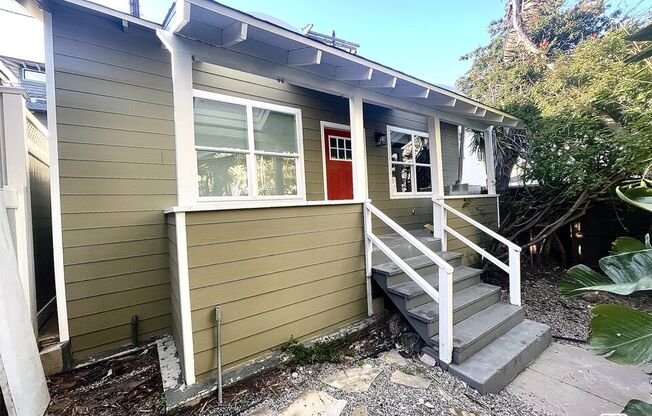 129 CLUBHOUSE AVE