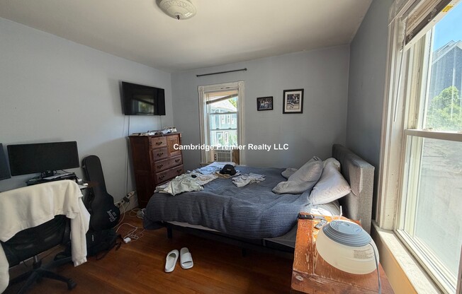 35 ROGERS AVE