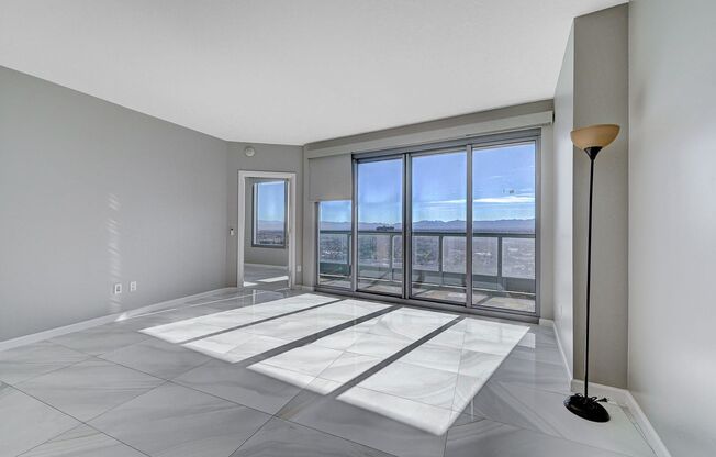 Turnberry Towers 2704- Strip/City Views from this Stunning 1Bd/1Ba Residence