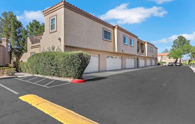 2 beds, 2 baths, $1,650, Unit UNIT 1022