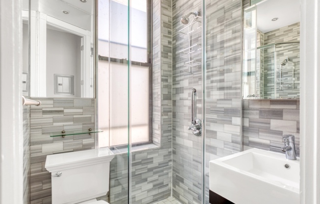 2 beds, 1 bath, $5,995, Unit 5C