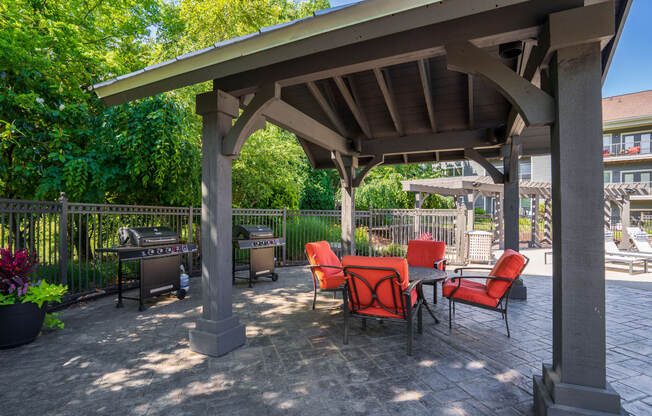 Outdoor Grilling Area & Pergola