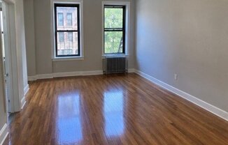 2163 W 10 ST